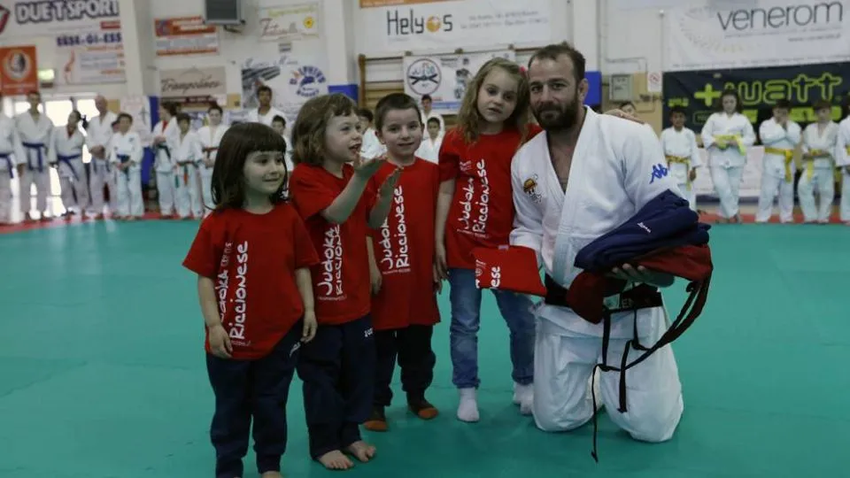 Elio Verde ed i baby del Judo