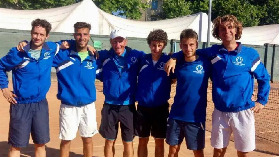 La squadra del Tennis Viserba vincente a Faenza