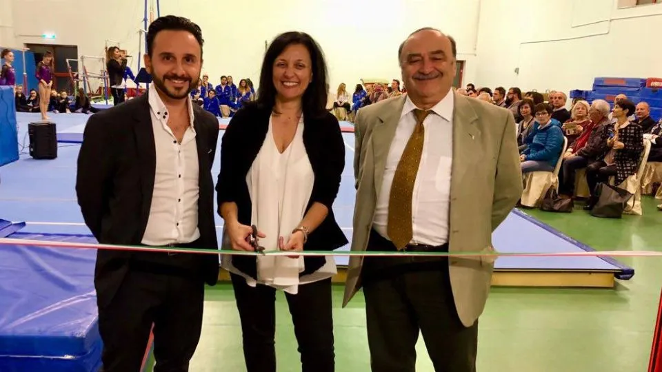 Il taglio del nastro con Poesio, Tosi e Tecchi