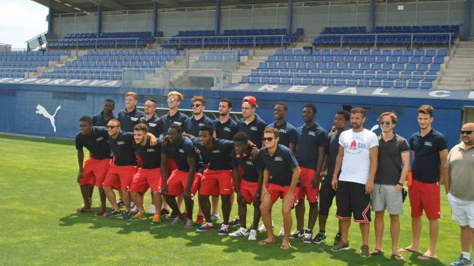 I ragazzi della Giovanile Rimini Football Academy in posa (archivio)