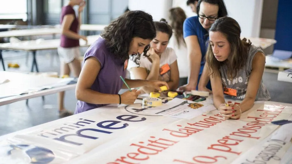 i primi volontari all’opera
