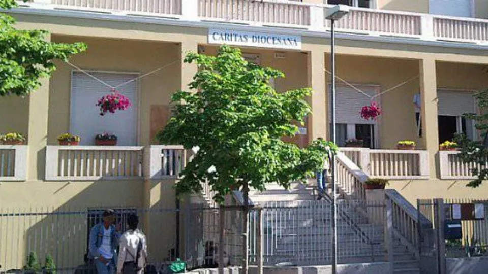 la sede Caritas
