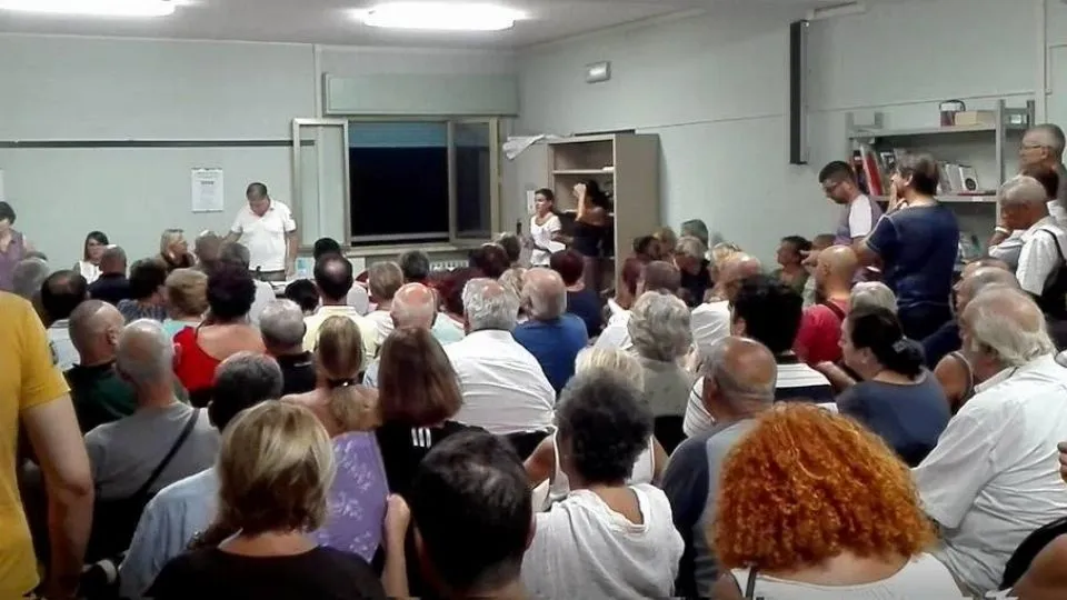 un’assemblea sulle microaree (Newsrimini.it)
