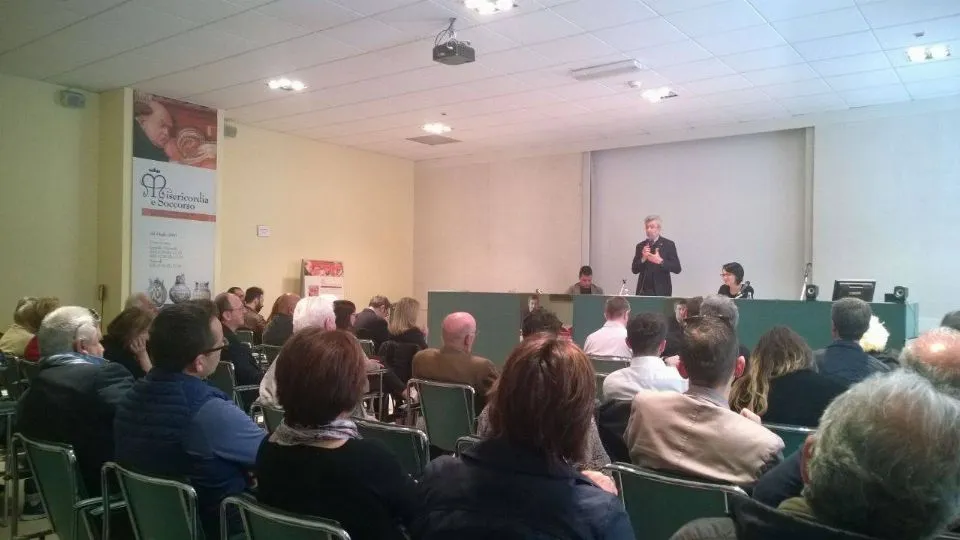 Un momento dell’incontro con Damiano
