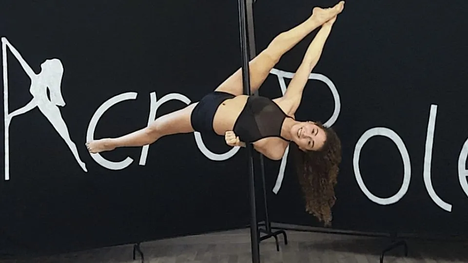 In allenamento all’AcroPole Gym Studio