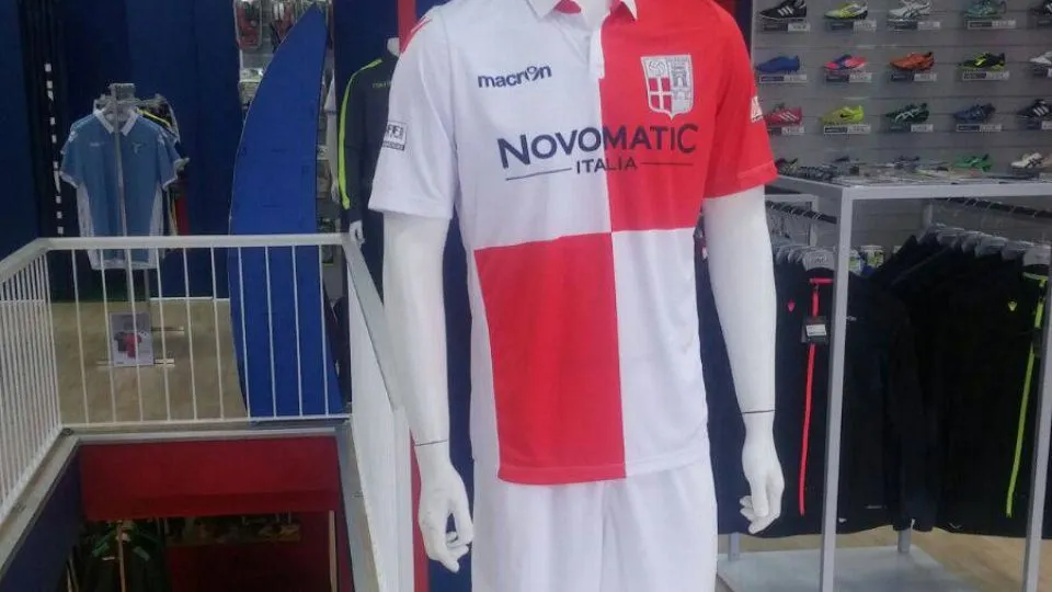 La Coppa al Macron Store di Rimini