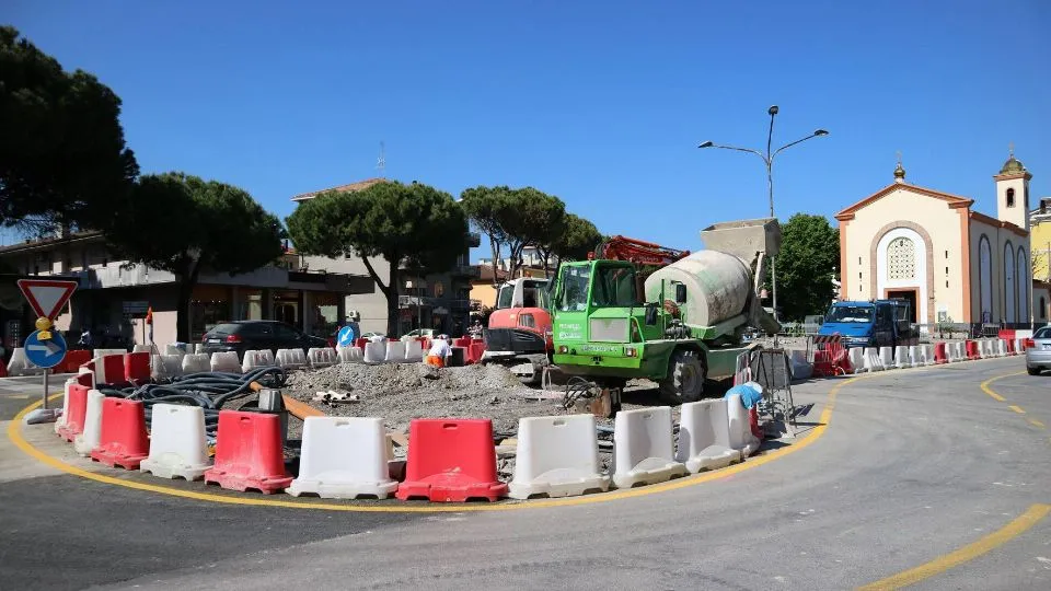 i lavori all’incrocio 
