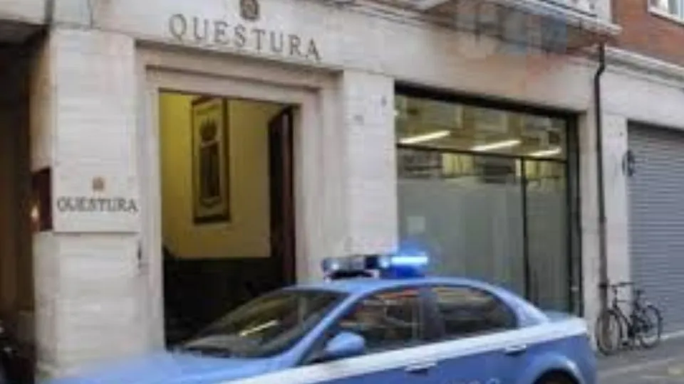 la Questura di Rimini

