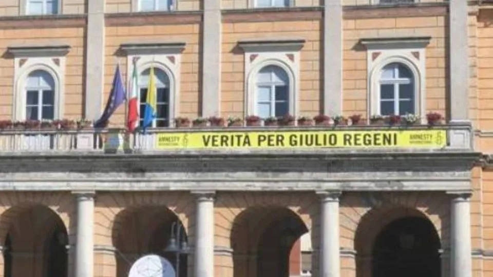 lo striscione per Giulio regeni