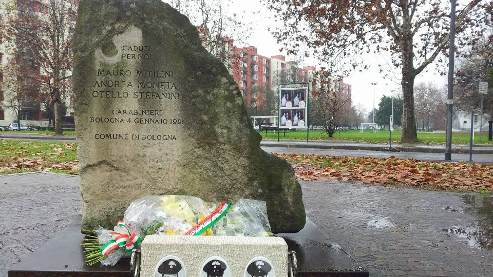 il cippo in ricordo della strage del pilastro
