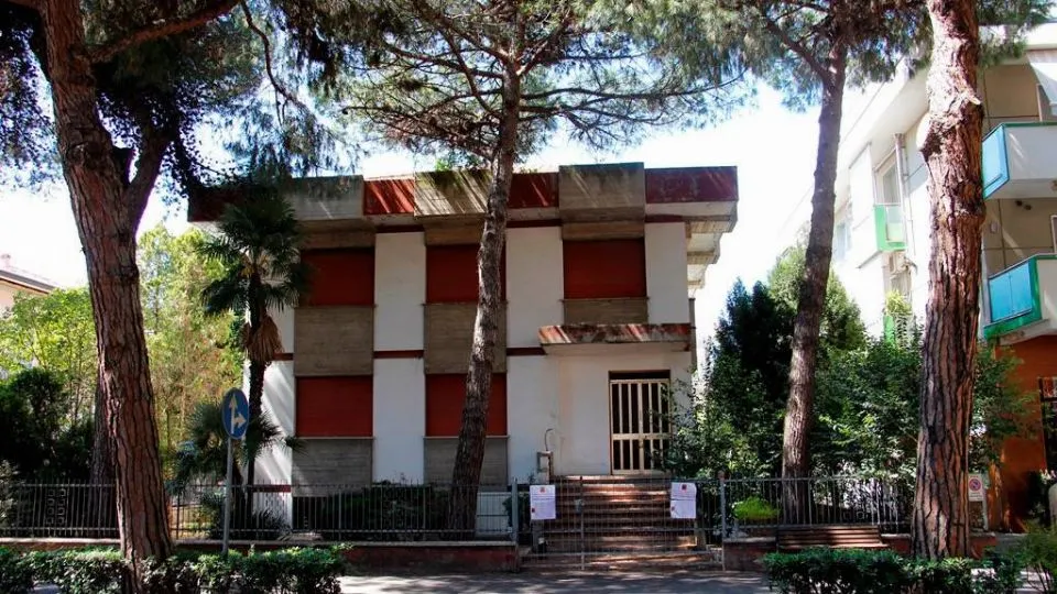 la ex camera del lavoro di Riccione
