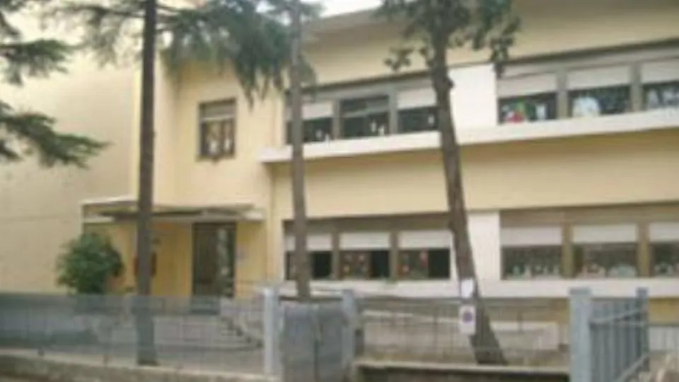 la vecchia scuola di via Catullo