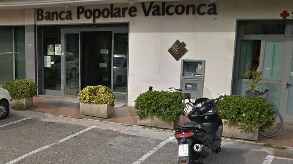 una filiale della banca popolare valconca