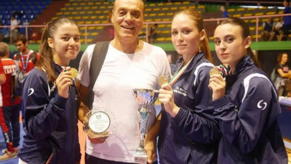 Il Centro Karate Riccione oro agli Assoluti di Ostia