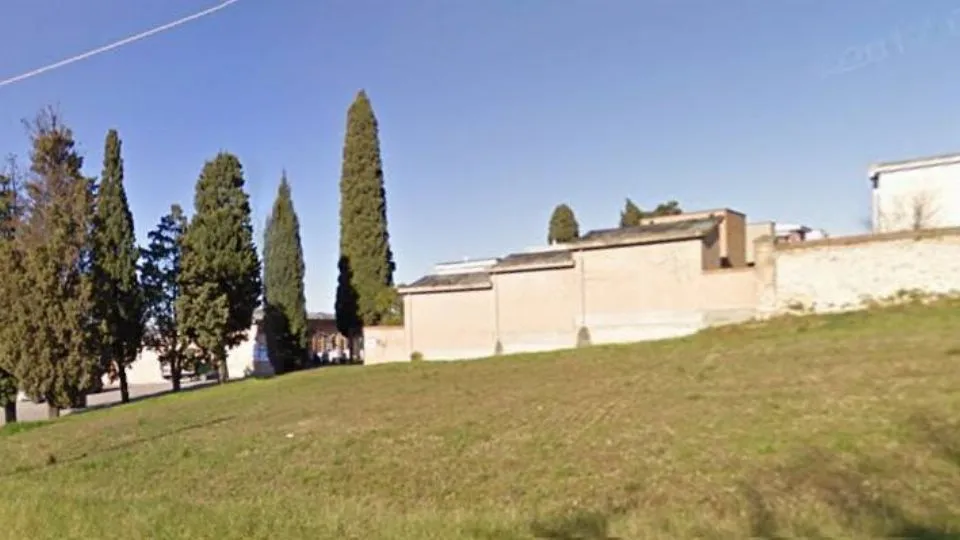 il cimitero