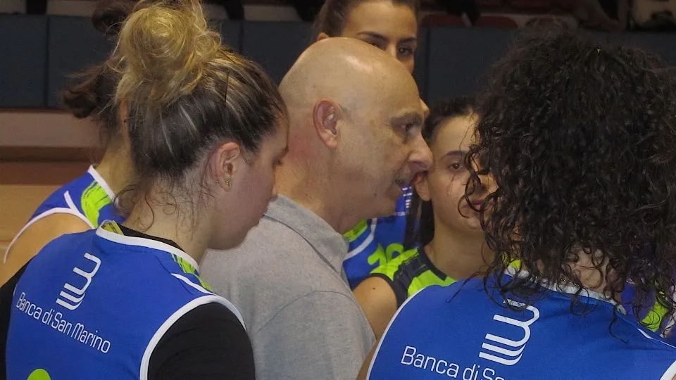 Stefano Sarti durante un time out