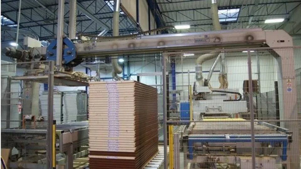 lo stabilimento Masterwood
