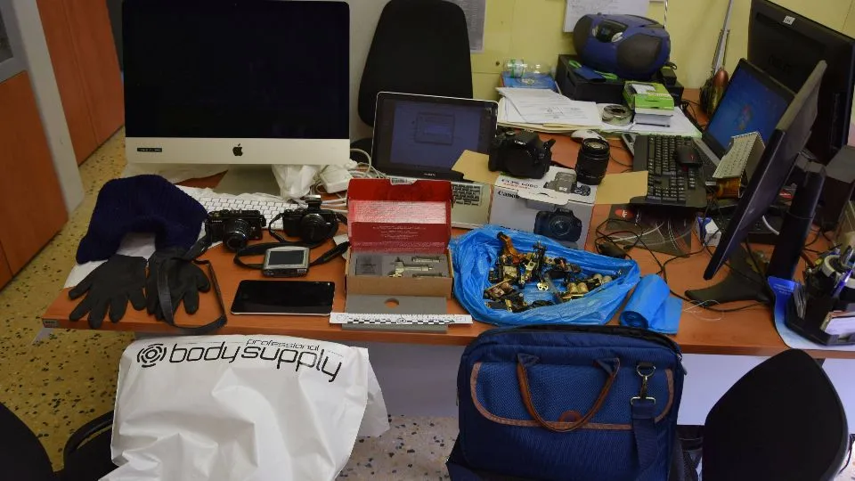 la refurtiva
