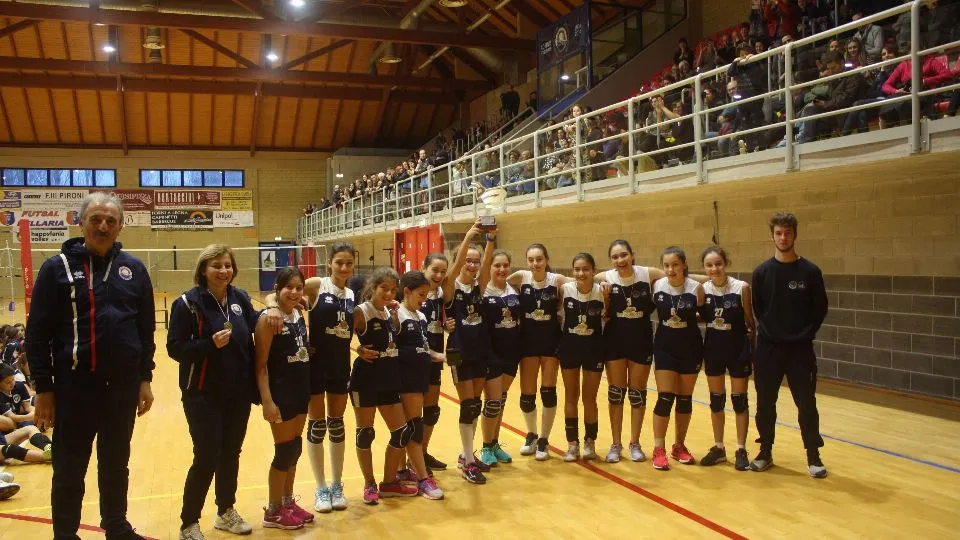 La Dinamo Pallavolo Bellaria Igea Marina vincitrice del torneo Under12