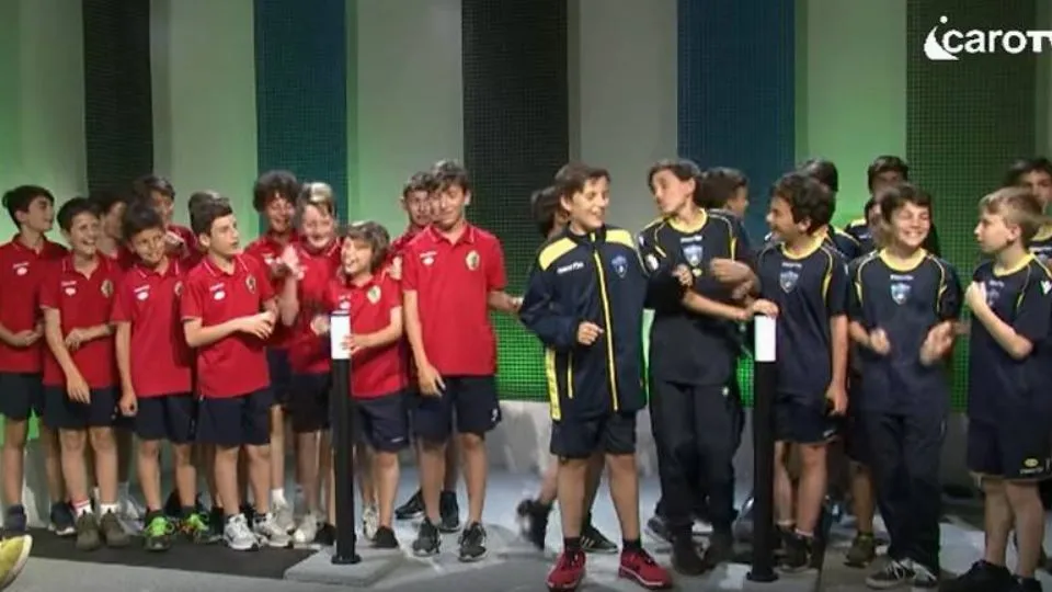 Le due squadre nello studio di Icaro TV