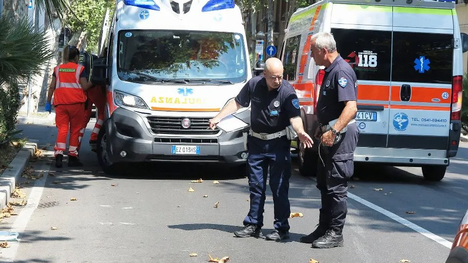 La polizia Locale impegnata nei rilievi (repertorio)
