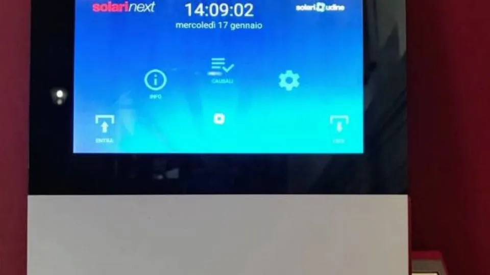 una delle nuove timbratrici