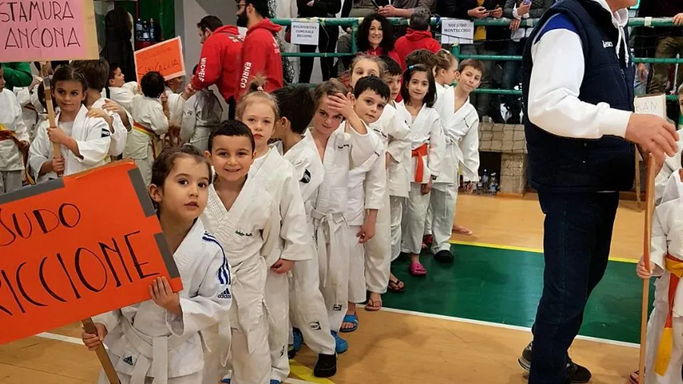 Montecchio piccoli gruppo riccione
