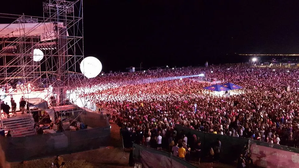 l’area davanti al palco in piazzale Boscovich