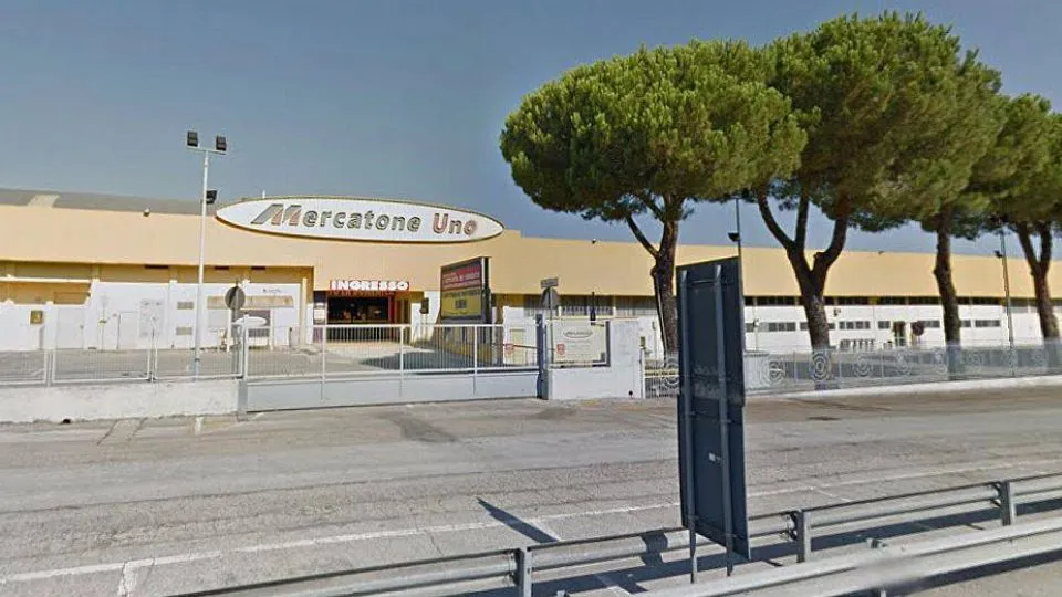 il punto vendita ex Mercatone di Cerasolo