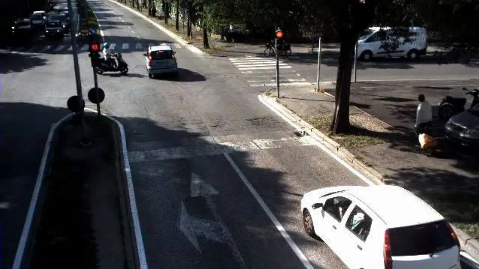 l’impatto evitato per un soffio
