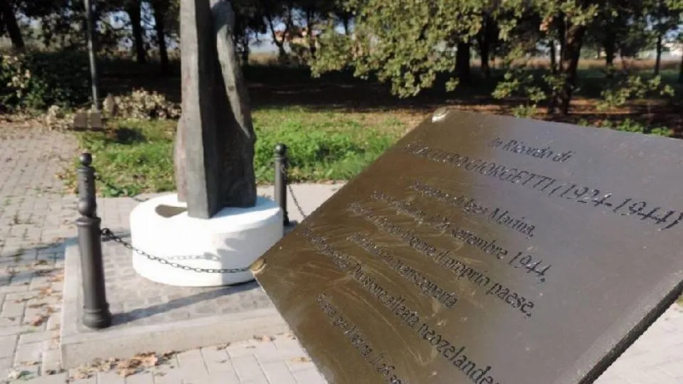 il monumentoper Giorgetti  Bellaria
