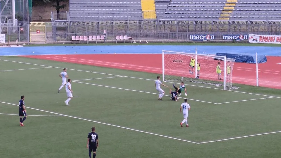 Il gol di Alex Ambrosini che ha aperto la rimonta biancorossa
