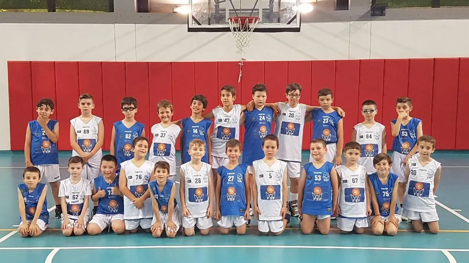 I giovani cestisti titani