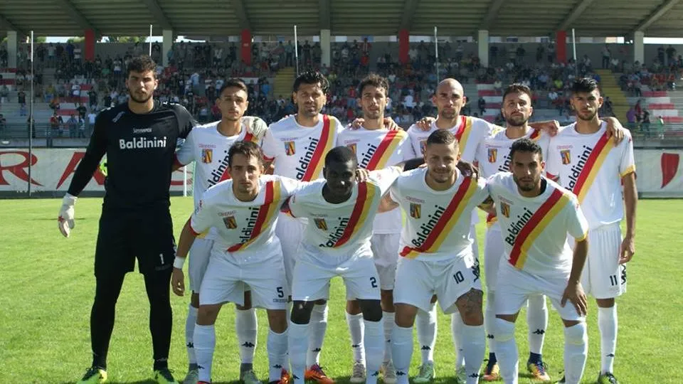 L’undici della Sammaurese (foto Sammaurese Calcio)
