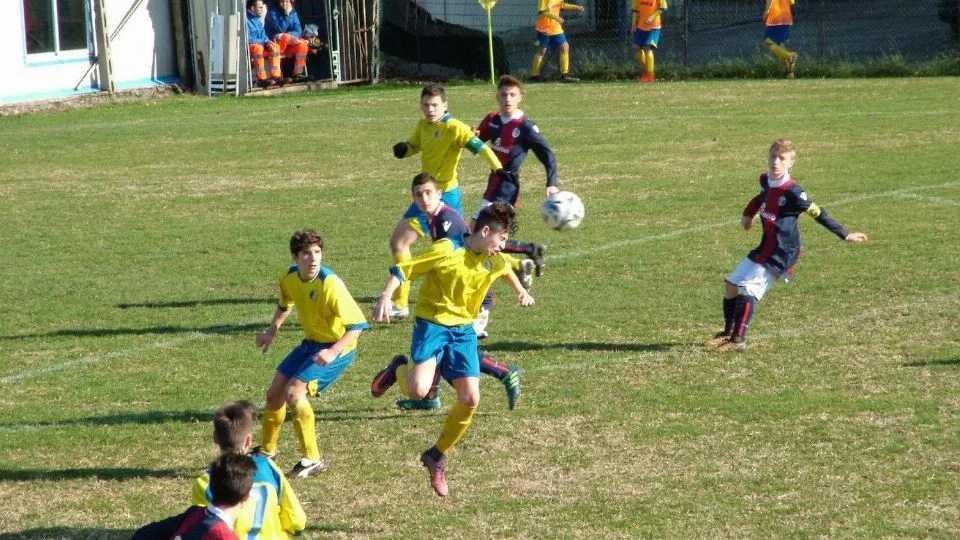 In campo l’Under 14 di Santarcangelo e Bologna (archivio)
