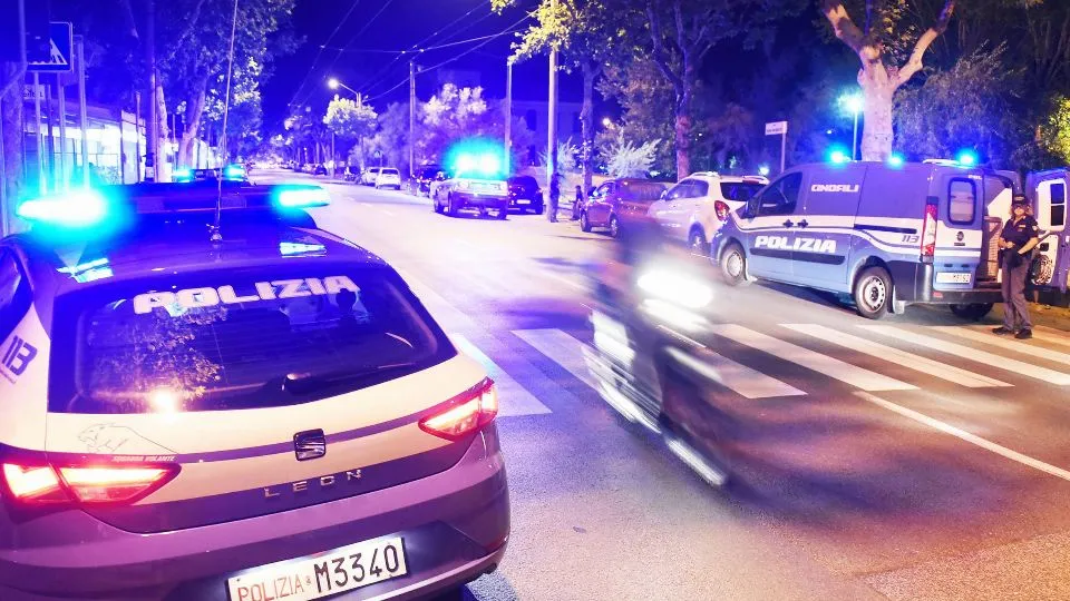 le Volanti della polizia (repertorio)