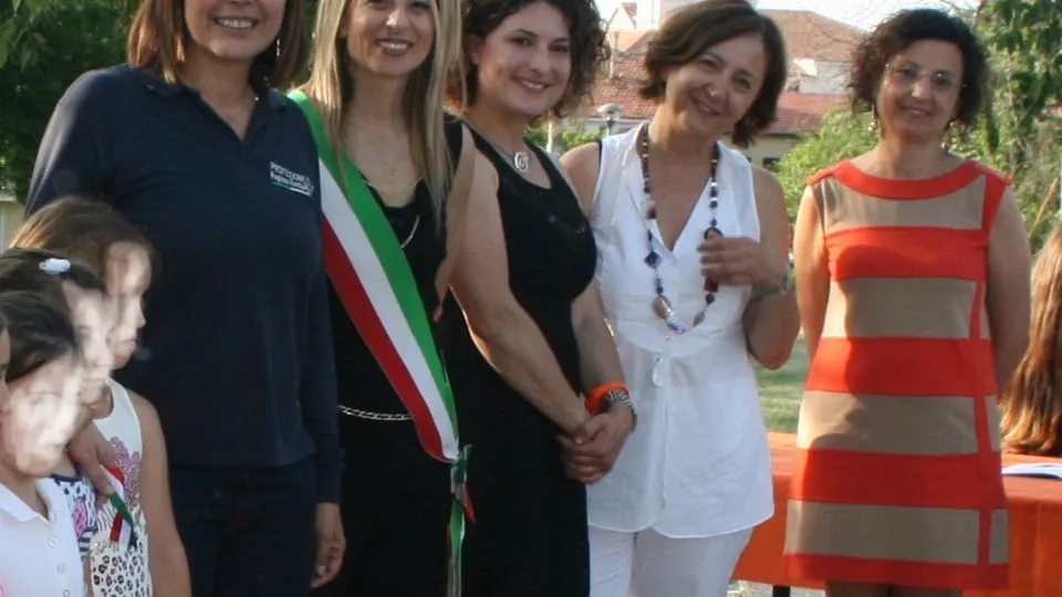 L’Assessore regionale Paola Gazzolo, il sindaco Domenica Spinelli, il consigliere comunale Gaia Cecilia Codecà, l’assessore Anna Pazzaglia e l’assessore Beatrice Boschetti, durante la visita di questa estate dell’Assessore Gazzo