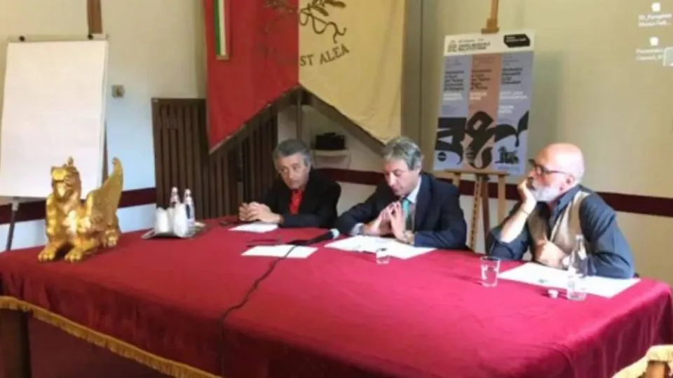 la conferenza stampa