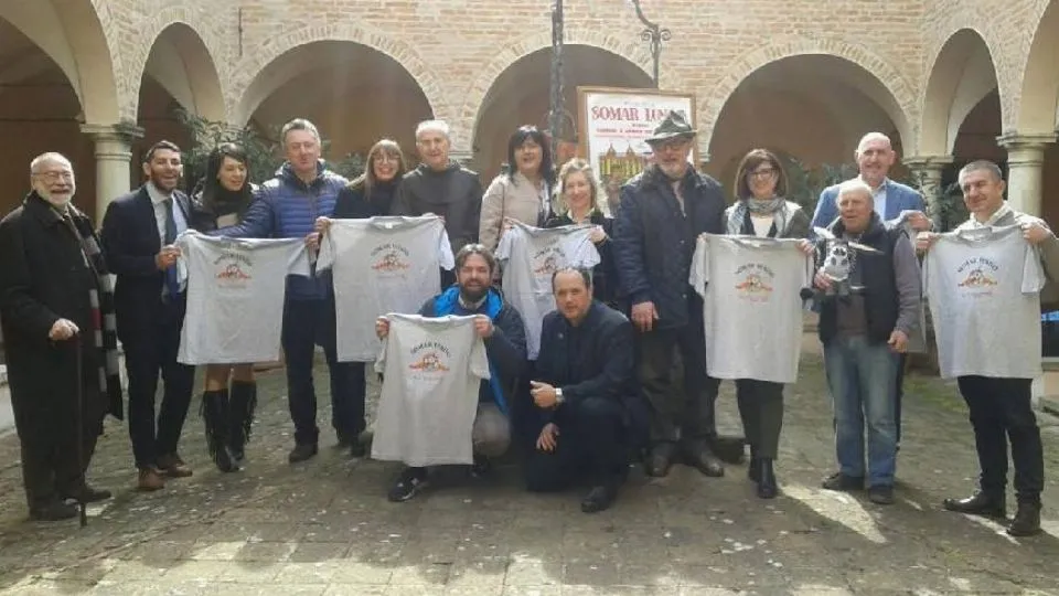 foto di gruppo alla conferenza stampa