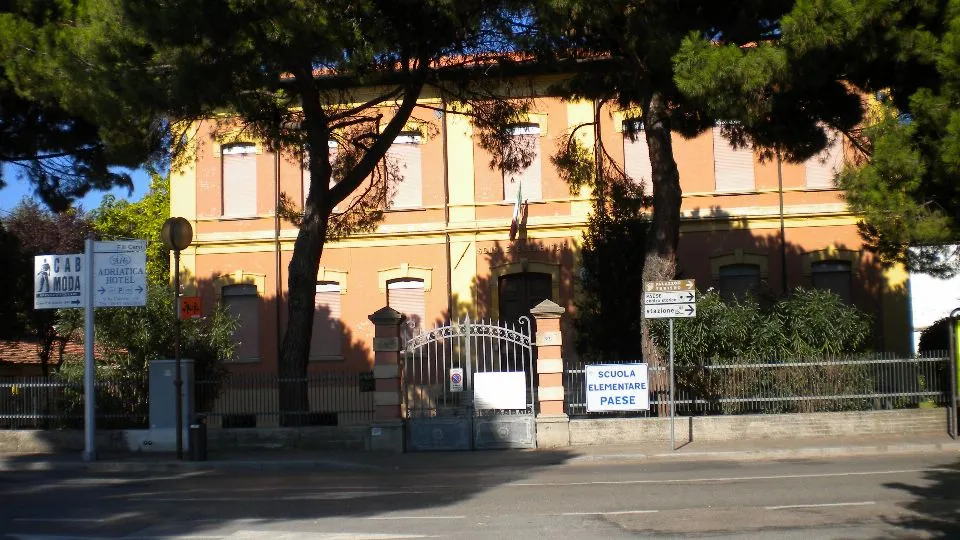 La scuola elementare di Riccione Paese
