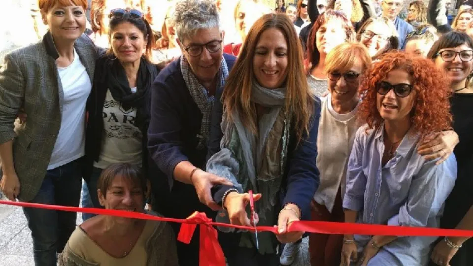 il taglio del nastro