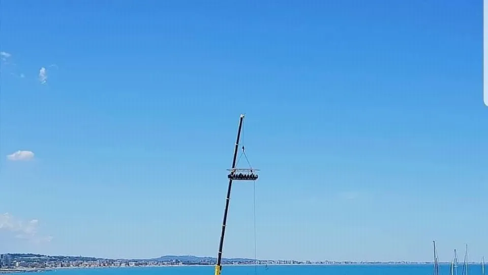 dinner in the sky
