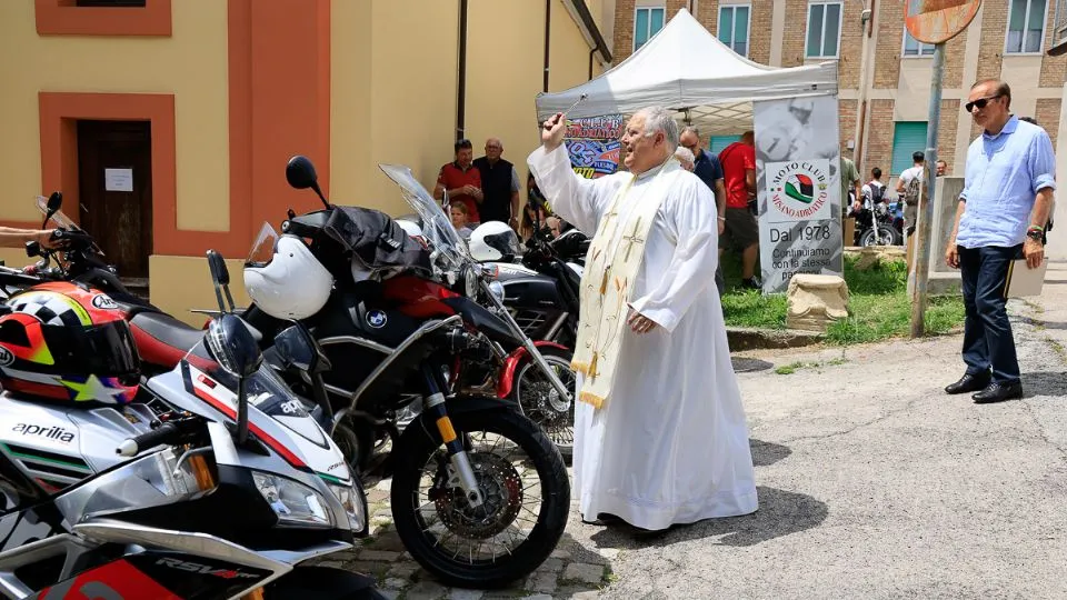 la motobenedizione
