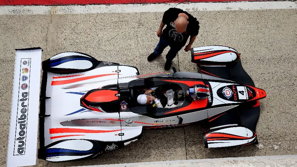 Simone Borelli (Uboldi Corse,Wolf GB08 Thunder #4)