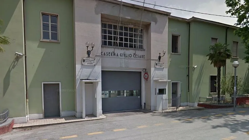la Caserma Giulio Cesare di Rimini