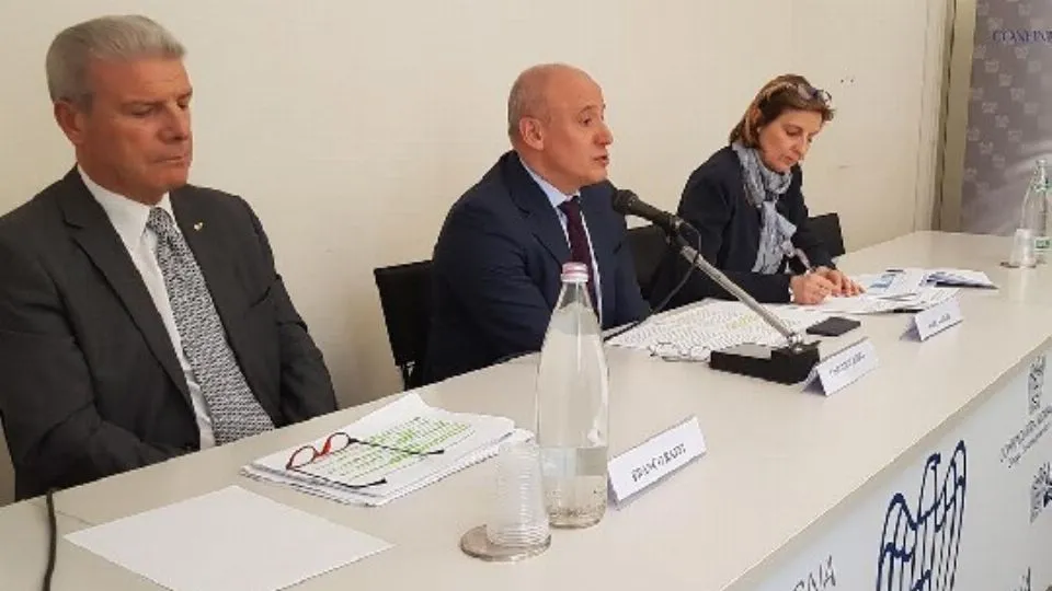 il tavolo di Confindustria
