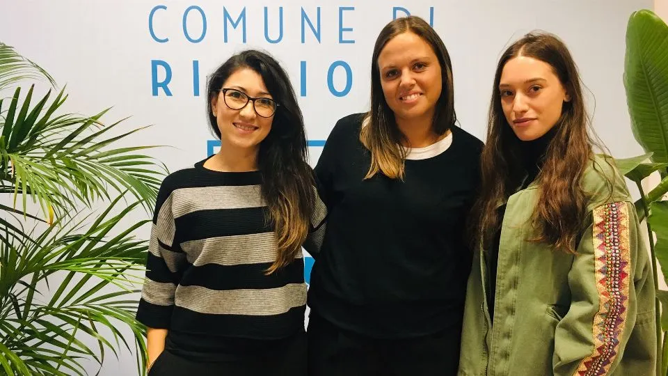le prime fans ad accreditarsi
