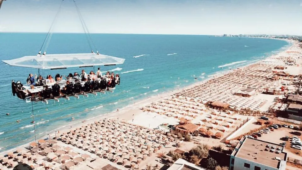 dinner in the sky