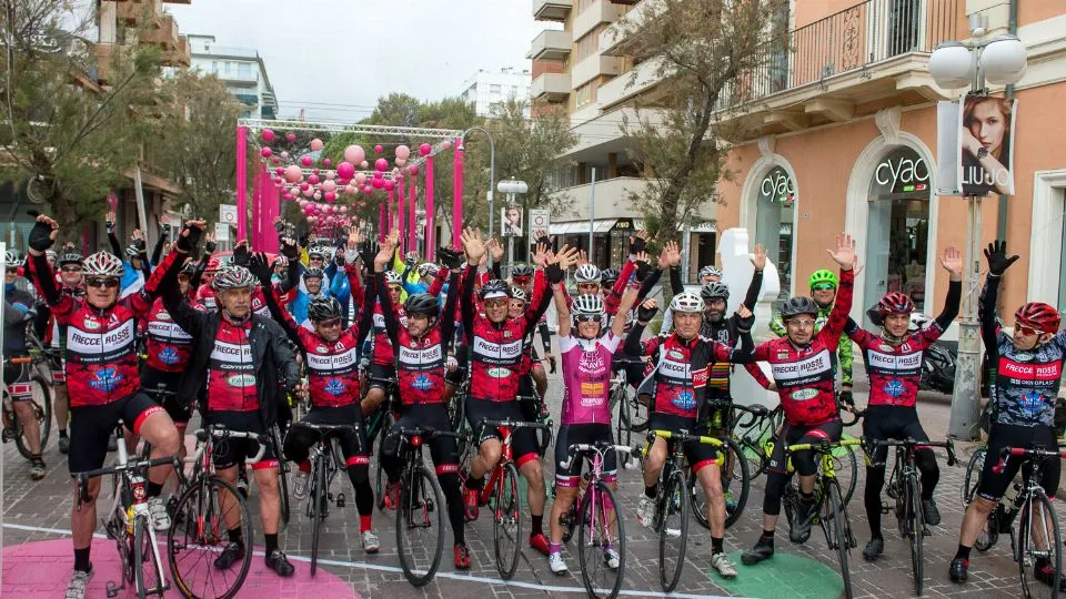 La partenza del Giro di Paola