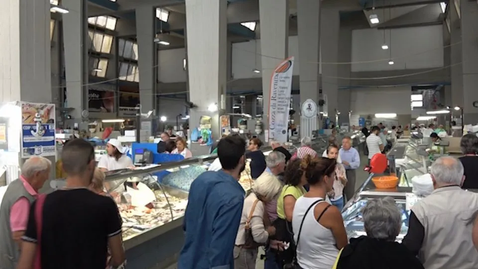 il mercato coperto (Newsrimini)